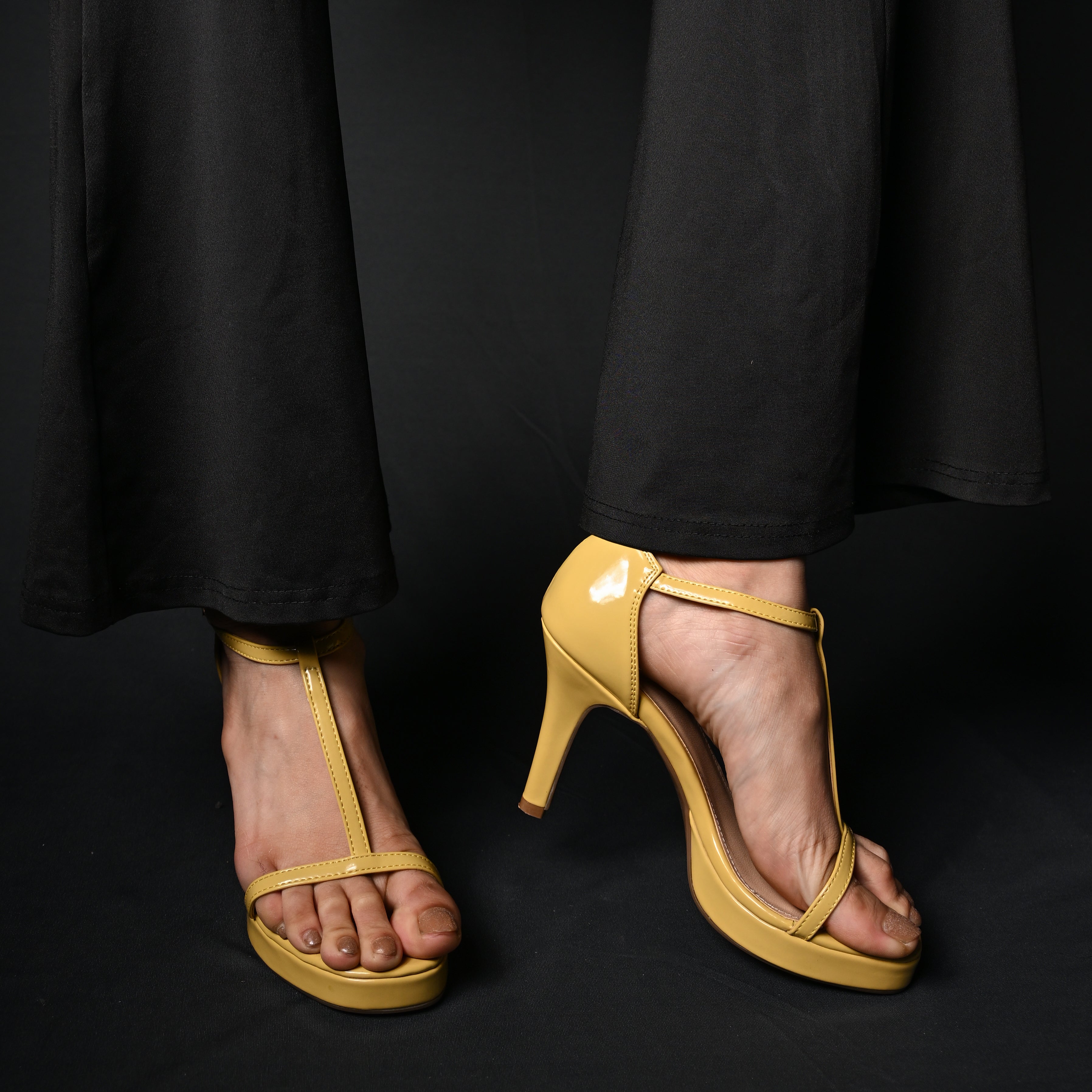 Collection of Ana in a gallery layout