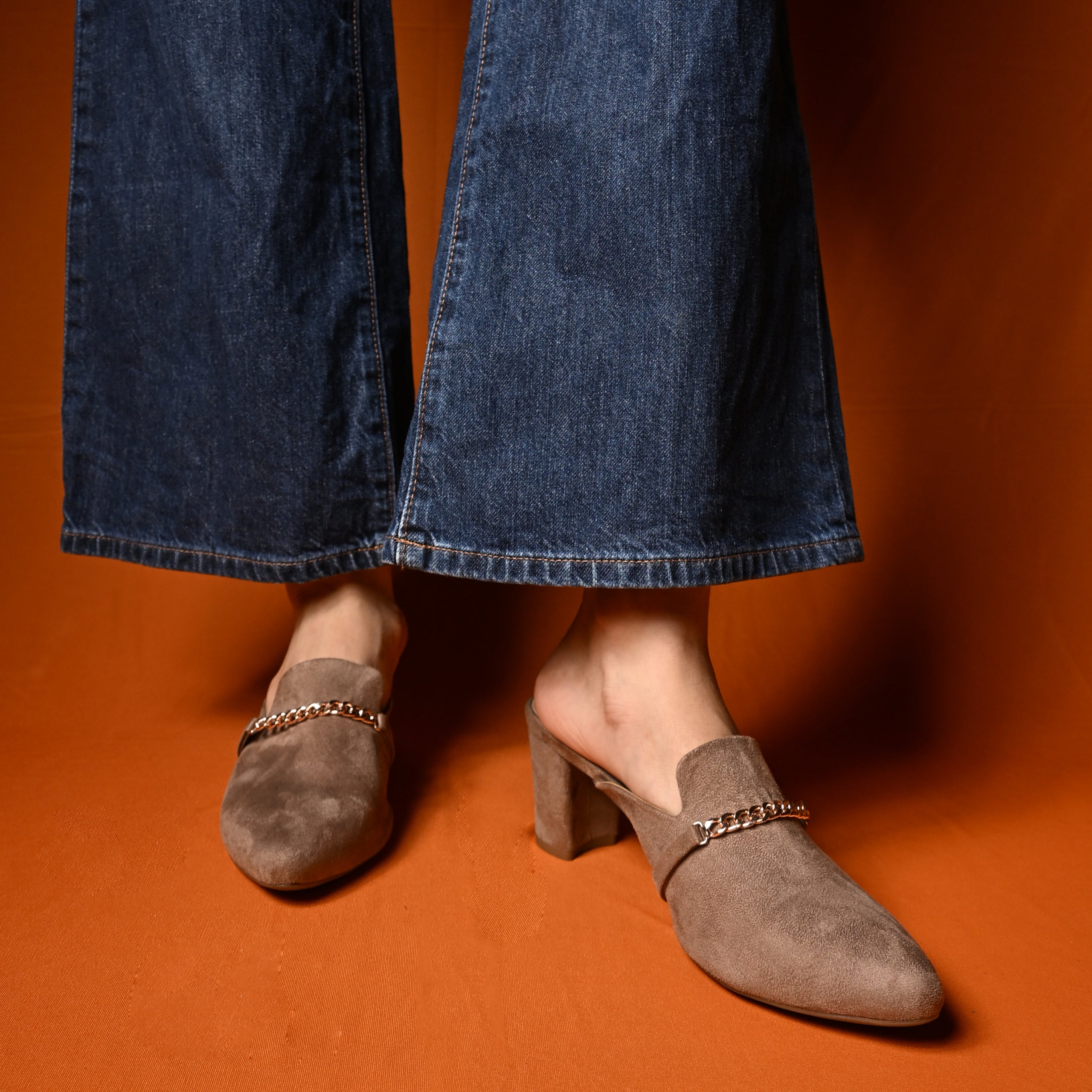 Collection of Elizabeth in a gallery layout