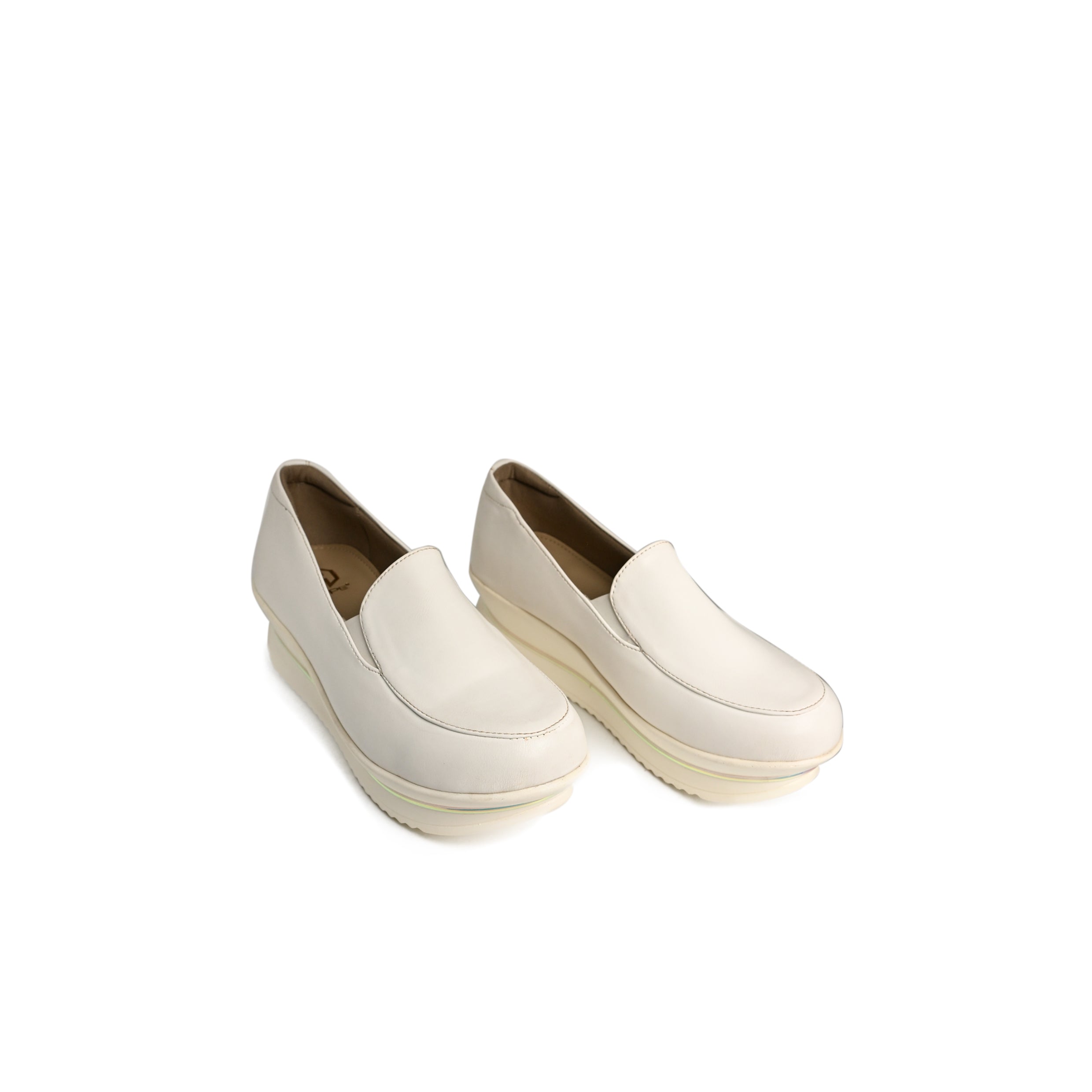 Collection of Olivia in a gallery layout