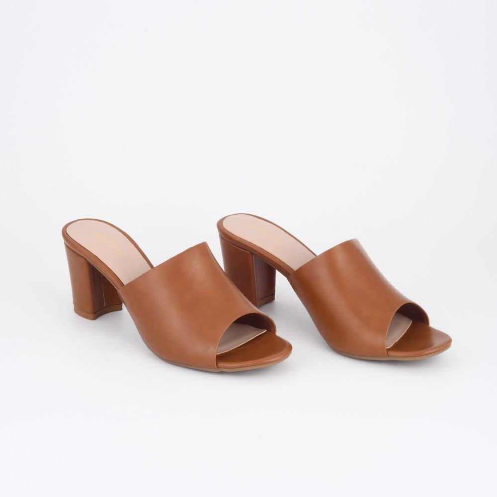 Collection of Dilara in a gallery layout