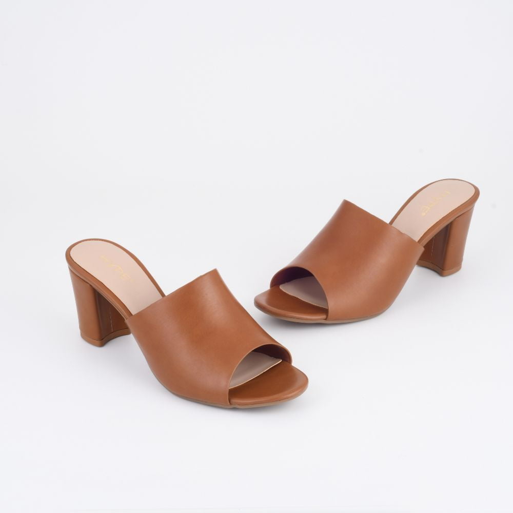 Collection of Dilara in a gallery layout