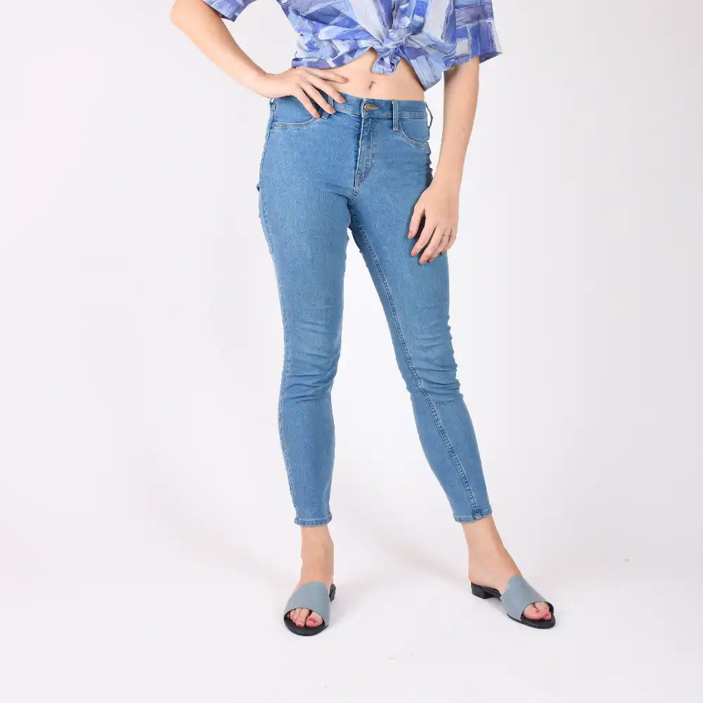 Collection of Zoya in a gallery layout