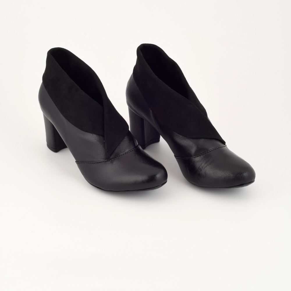 Collection of Alisa in a gallery layout