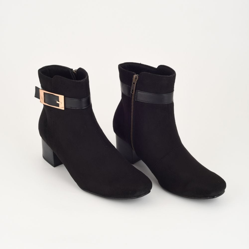 Collection of Jana in a gallery layout