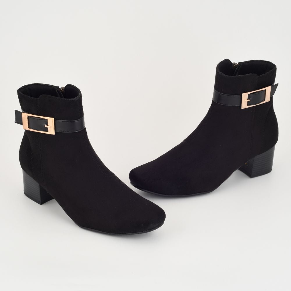 Collection of Jana in a gallery layout