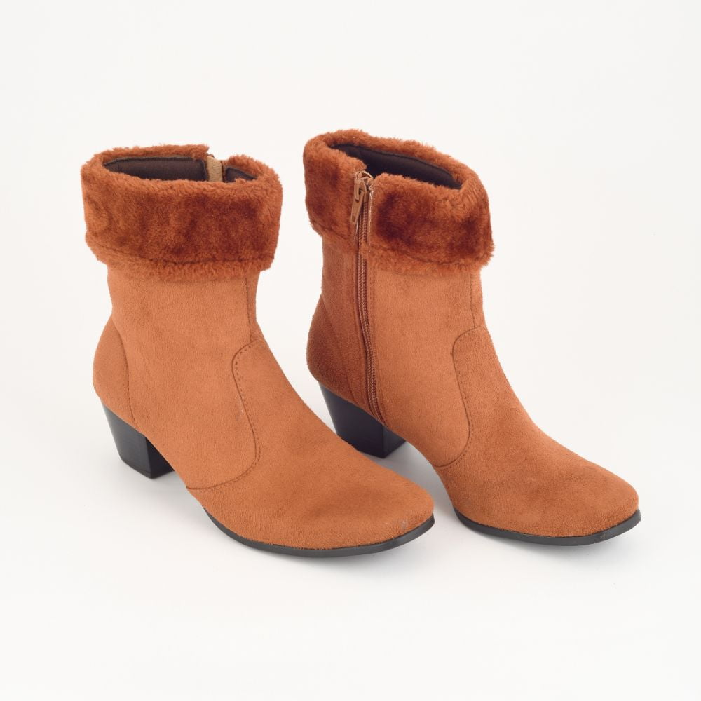 Collection of Ravie in a gallery layout