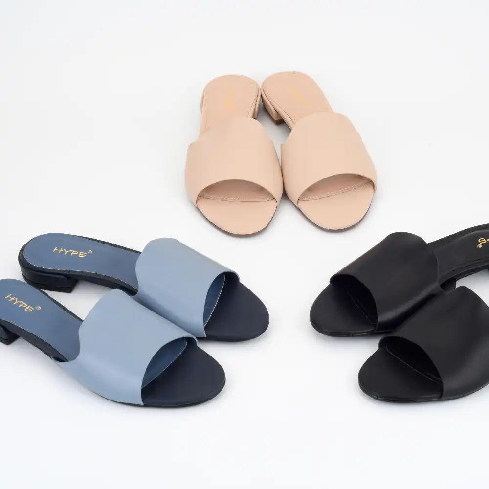 Collection of Zoya in a gallery layout