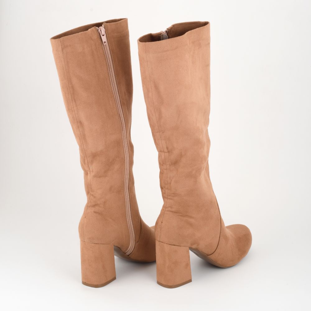 Collection of Agnes in a gallery layout