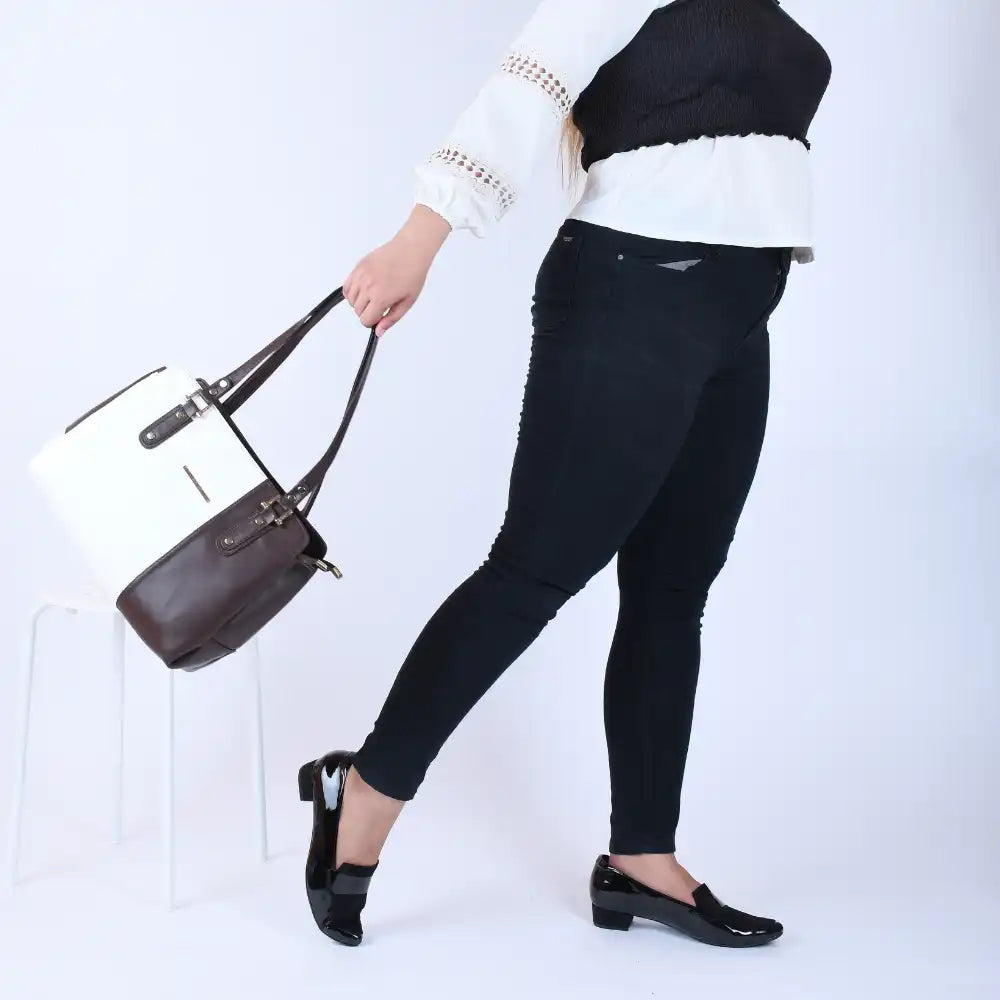 Collection of Frida in a gallery layout