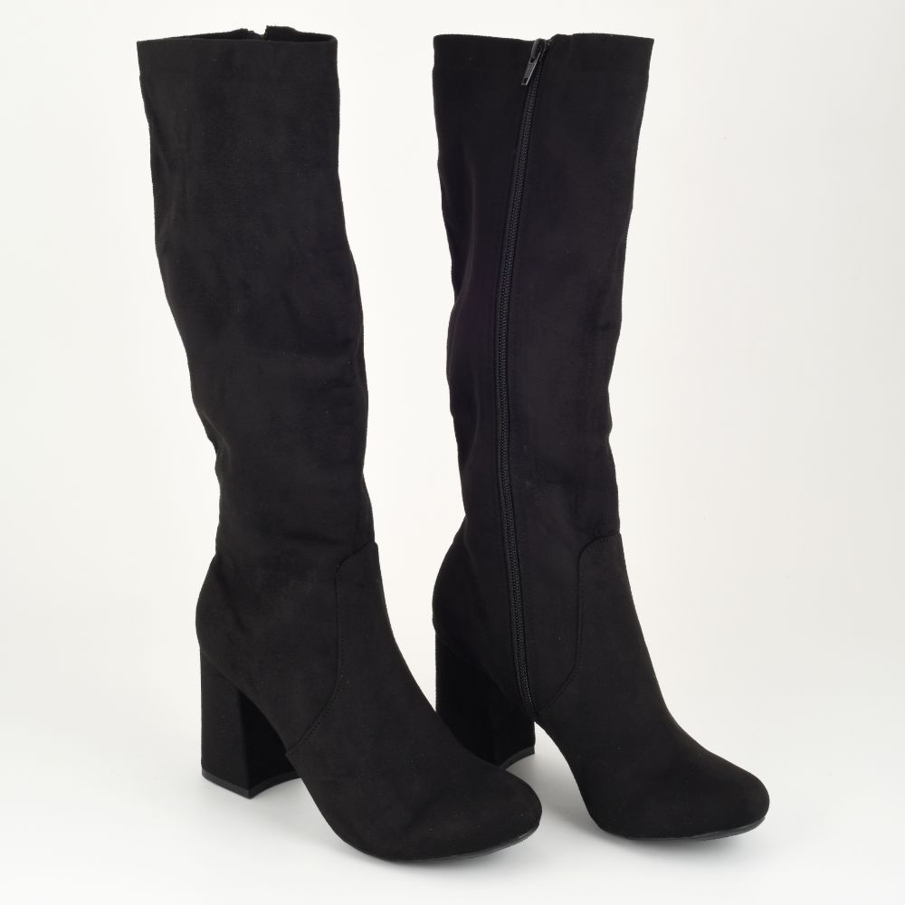 Collection of Agnes in a gallery layout