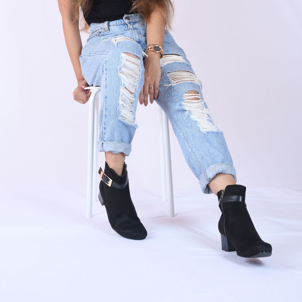 Collection of Jana in a gallery layout