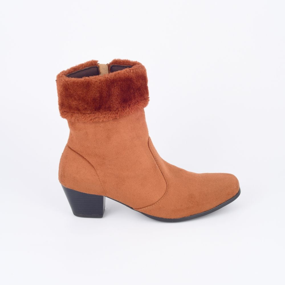 Collection of Ravie in a gallery layout