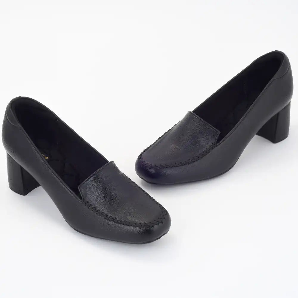 Collection of Perla in a gallery layout