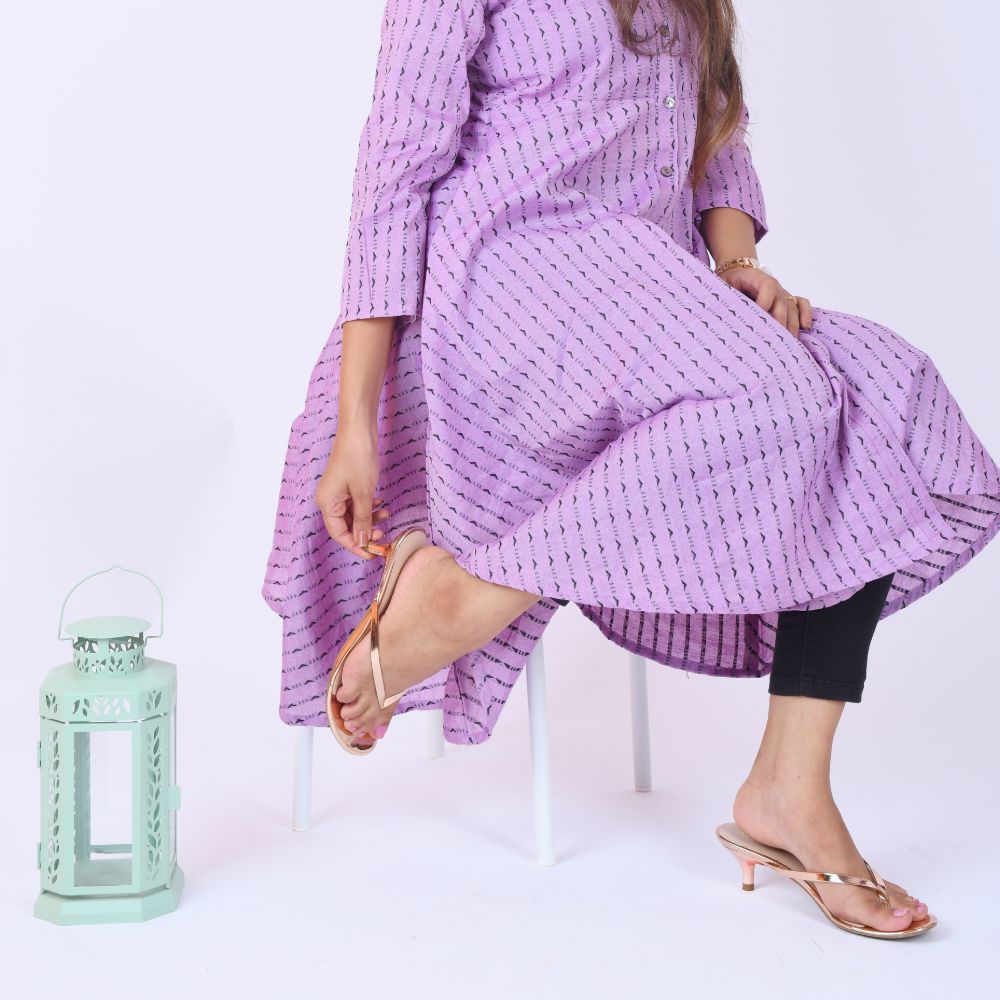 Collection of Dia in a gallery layout