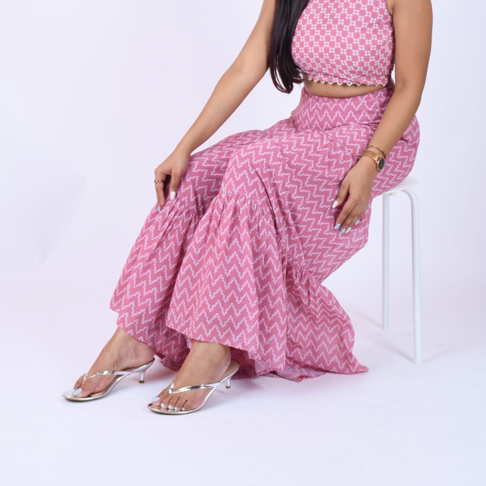 Collection of Dia in a gallery layout