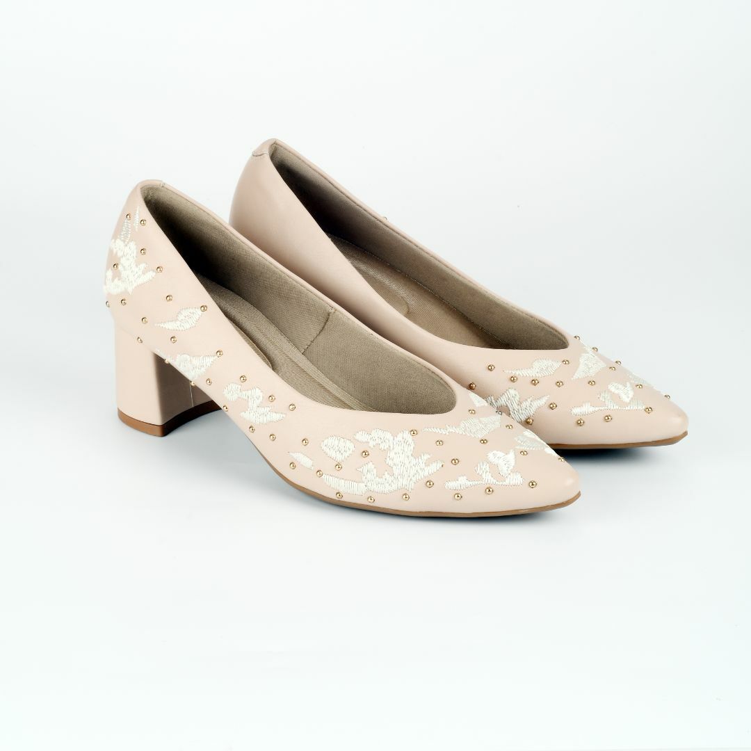 Collection of Leone in a gallery layout