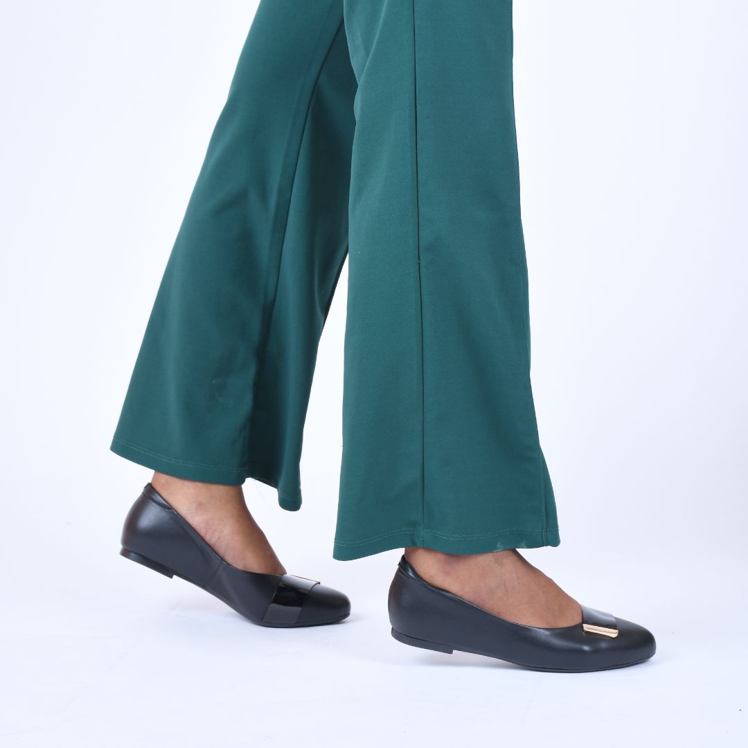 Collection of Oriana in a gallery layout