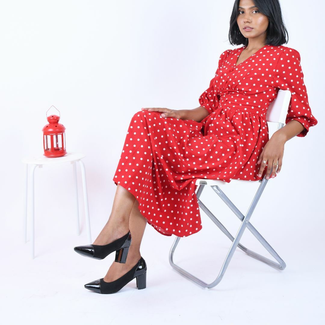 Collection of Carina in a gallery layout