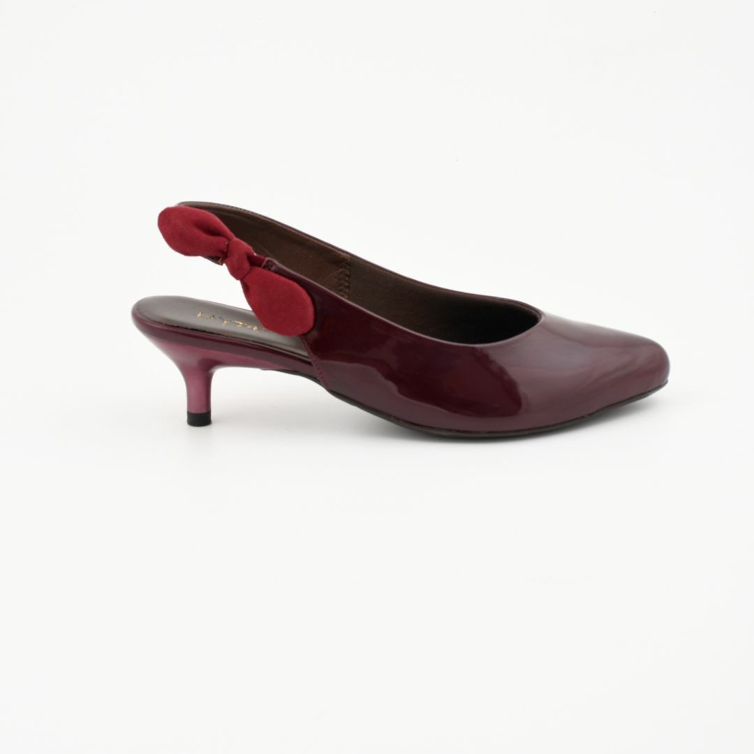 Collection of Amina in a gallery layout