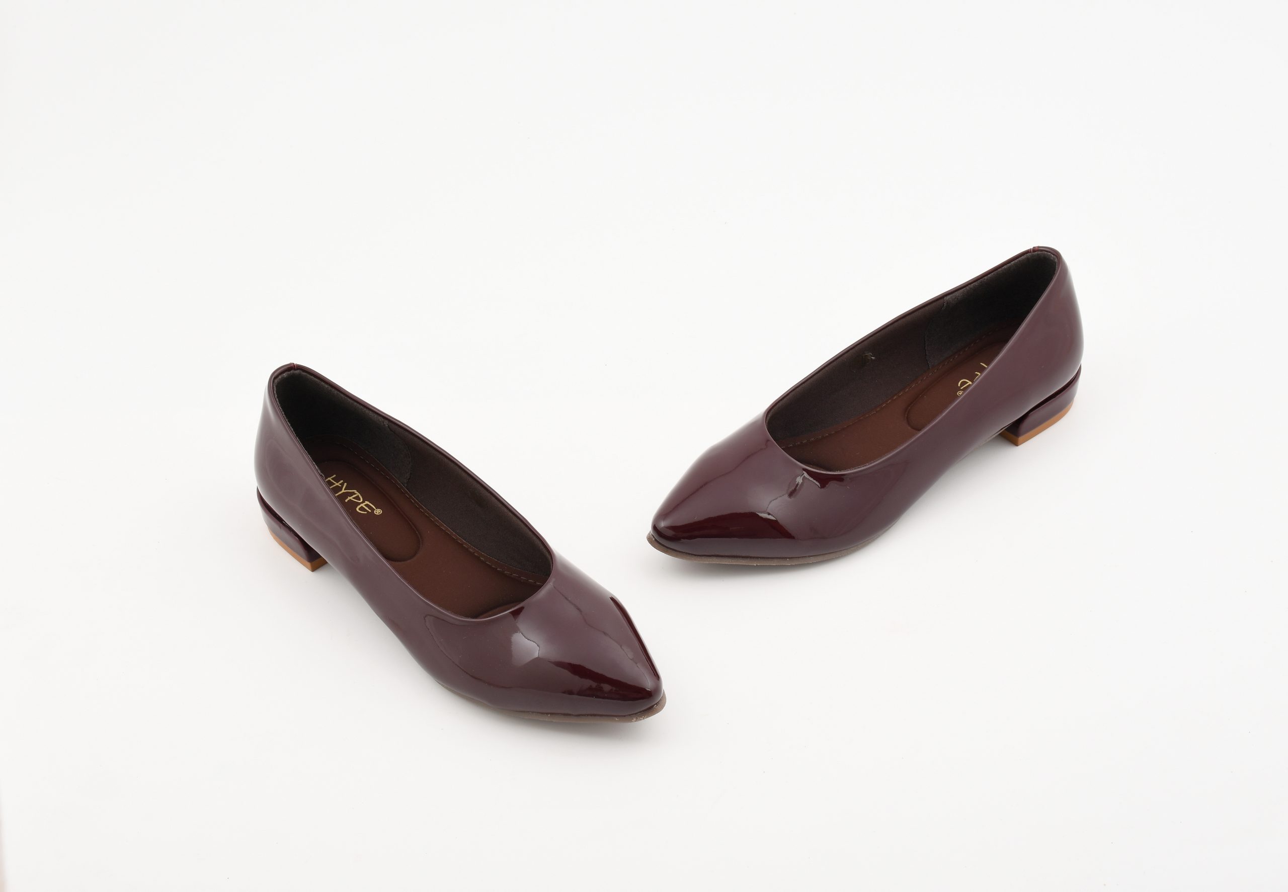 Collection of Akila in a gallery layout