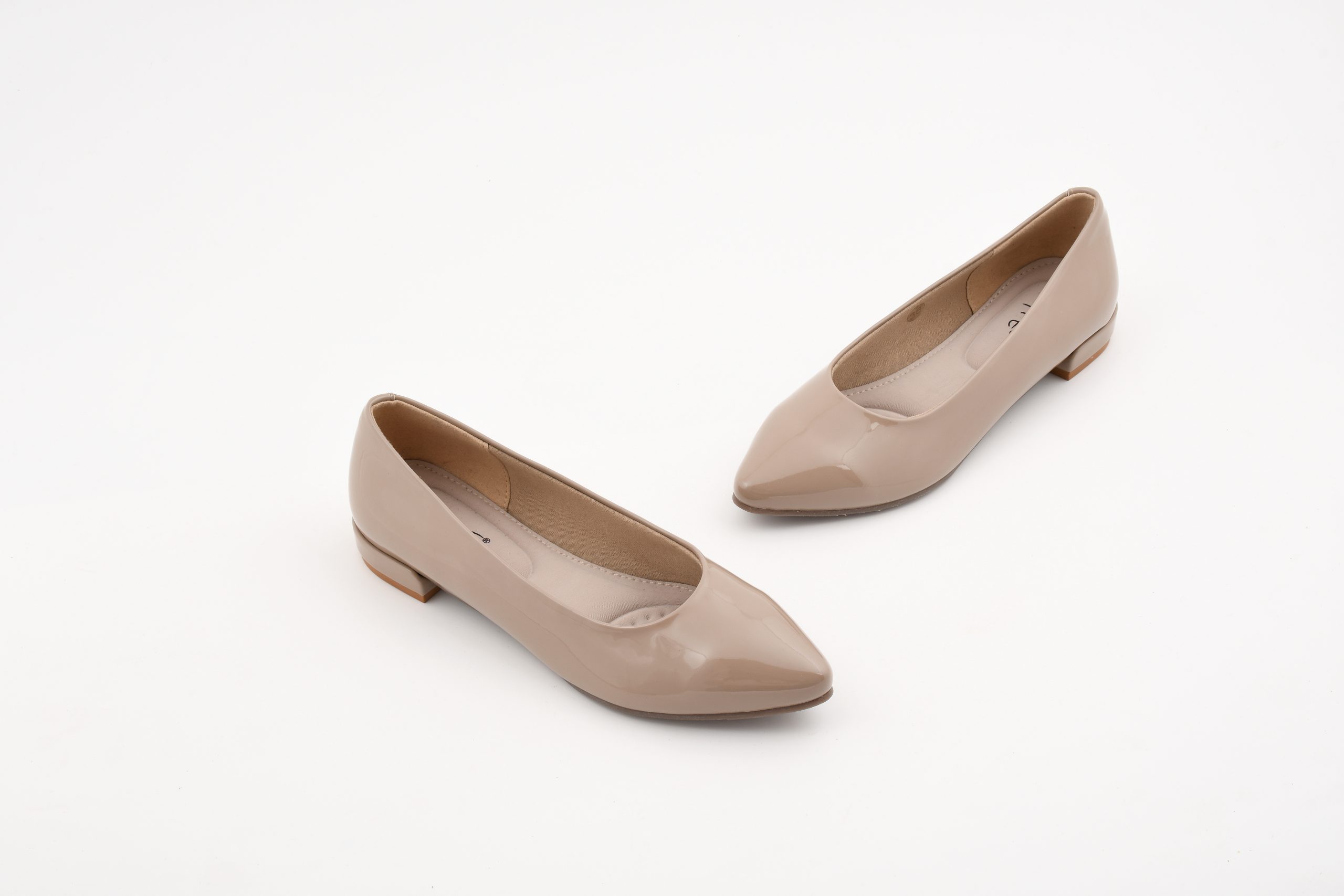 Collection of Akila in a gallery layout