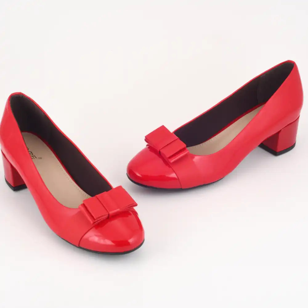 Collection of Kady in a gallery layout