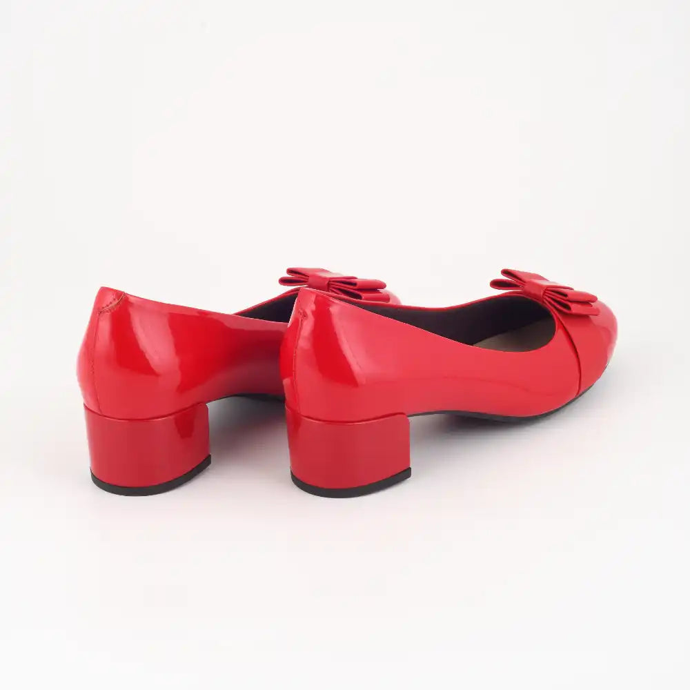 Collection of Kady in a gallery layout