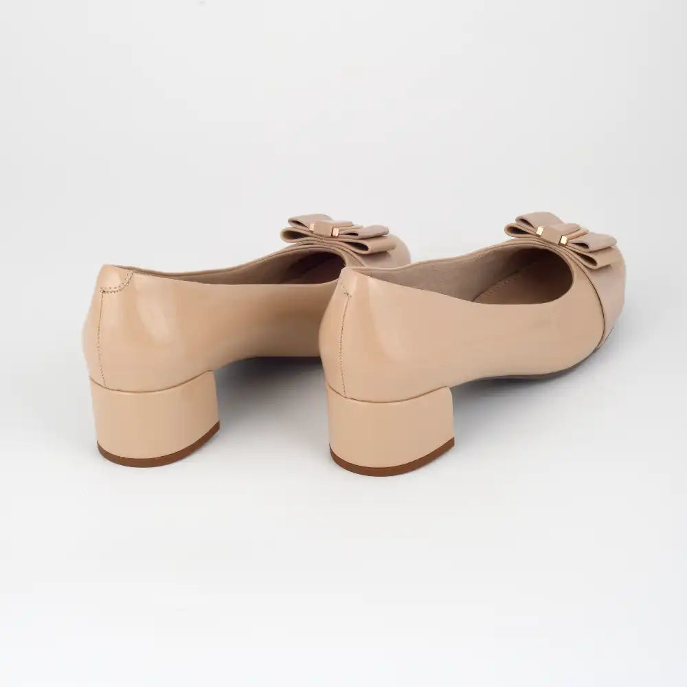 Collection of Kady in a gallery layout