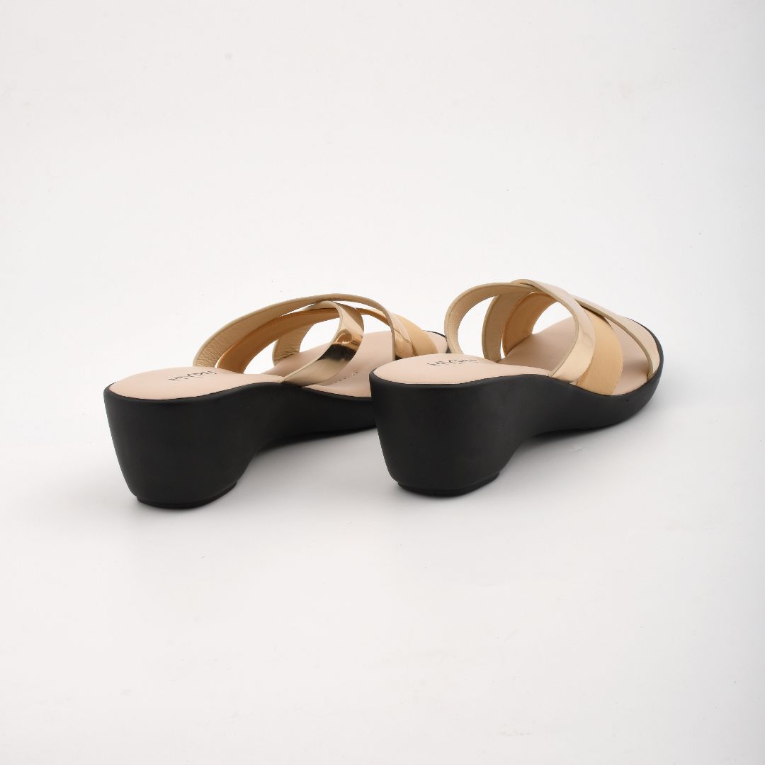 Collection of Rae in a gallery layout